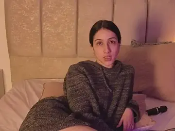 Ericbana__  live sex cam