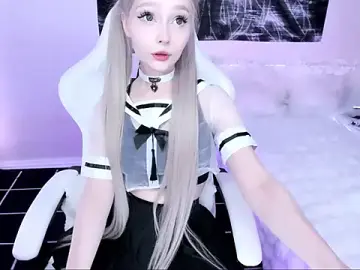 Lyric4  live sex cam
