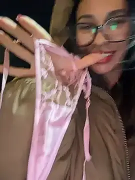 Aria51  live sex cam