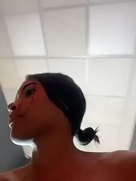 HeyBunnyXXX  live sex cam