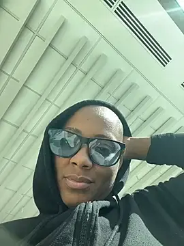 HoneyDripHer  live sex cam