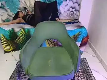 Hot-kavya  live sex cam