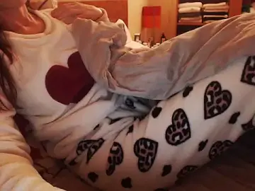 LovelyAndraGirl  live sex cam