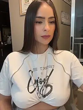 Mau_White  live sex cam