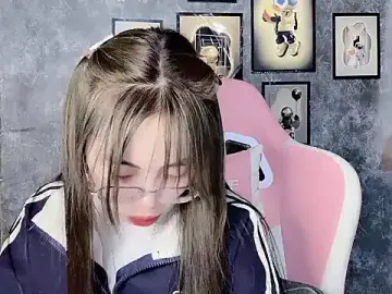 Suki_99  live sex cam
