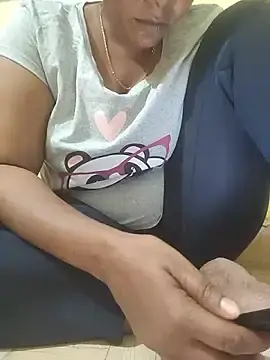 TamilLavanya75  live sex cam