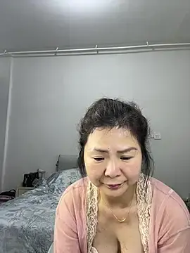 Linda51863  live sex cam