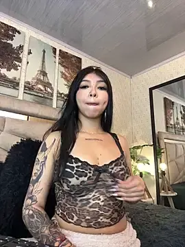 Pettit_courtny  live sex cam