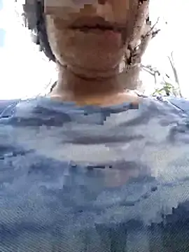 Alaya_a  live sex cam
