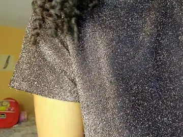 Keniia_rizz  live sex cam