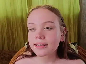 LeahAllsop  live sex cam