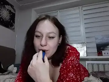 LoiseLovetto  live sex cam