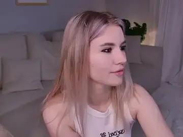 Heycassie  live sex cam