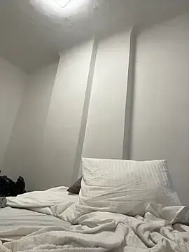 Marnemzavar444  live sex cam