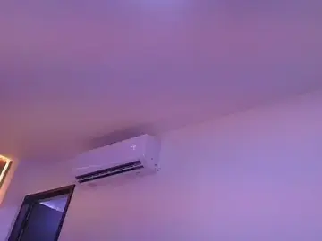Naia_blessed  live sex cam