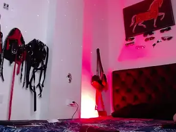 Carolina_Bluee  live sex cam