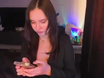 DoraCharmer  live sex cam