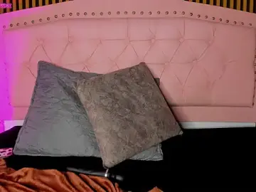 Aleszia_rouse  live sex cam