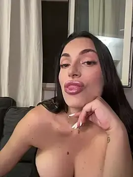 CharmingRuby  live sex cam
