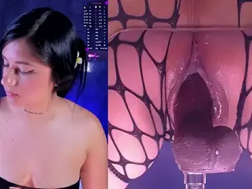 MelanyHolsen  live sex cam