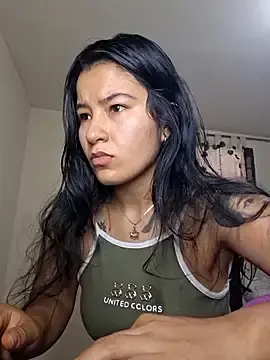 Miiia_a  live sex cam