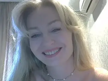 ZarinaSwift  live sex cam