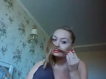 ZarinaSwift  live sex cam