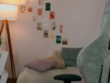 Serenenov  live sex cam