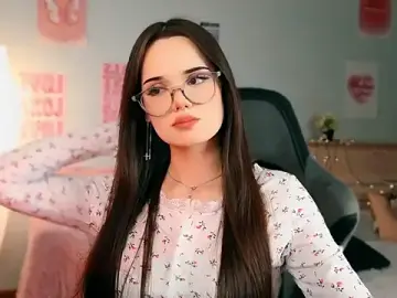 Serenenov  live sex cam
