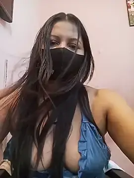 Miss_kirtii  live sex cam