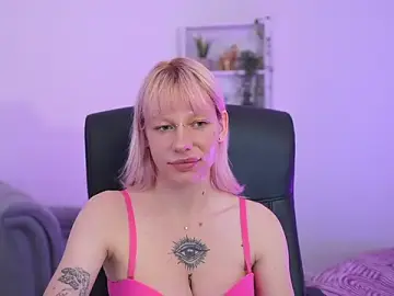 NadiaTiger18  live sex cam