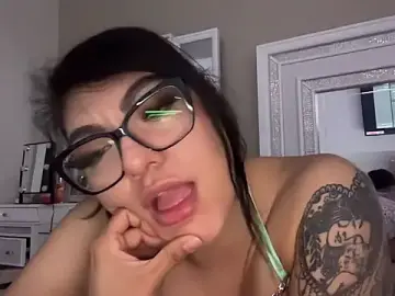 Sophiaxxxlux  live sex cam