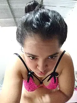Giselll69  live sex cam