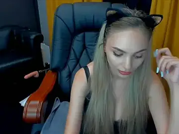HaleySweet18  live sex cam