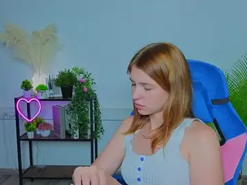 JovieGee  live sex cam