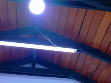 Kelly_Swift  live sex cam