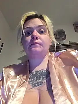 LaRuskaAurora  live sex cam