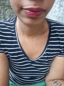 RavenShyfit  live sex cam