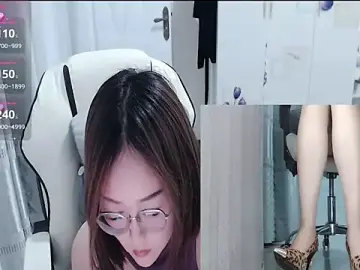 -orange_  live sex cam