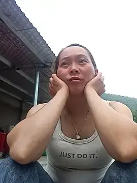 Bianly  live sex cam