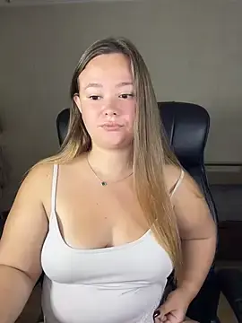 CaramelleSugarr  live sex cam