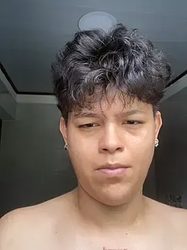 Iansayd333  live sex cam