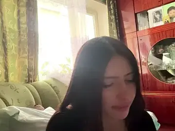 LindsayBartrop  live sex cam