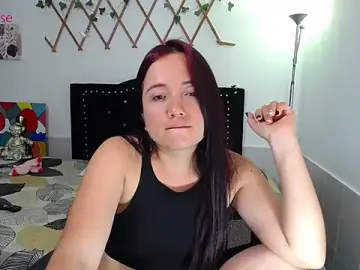 Naughty_girl_4u  live sex cam