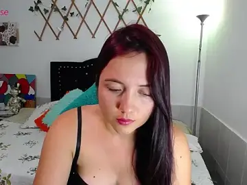 Naughty_girl_4u  live sex cam