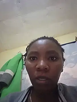 Sassykisser  live sex cam