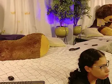 BeccaReedd  live sex cam