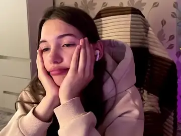 Kirathegreat  live sex cam
