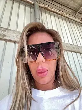 LoreennAny  live sex cam