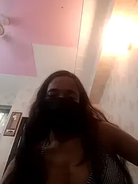 Queen--Kajal  live sex cam